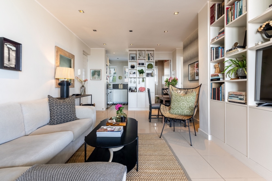 2 Bedroom Property for Sale in Sea Point Western Cape